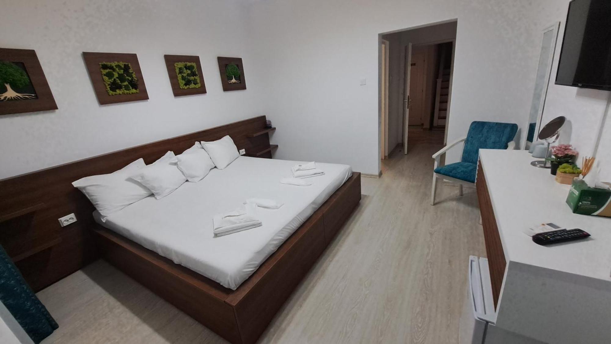 Pensiunea Prigoria Hotel Murighiol Bagian luar foto